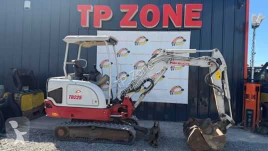 جرافة Takeuchi tb225 voies variables à 23 900 € ht