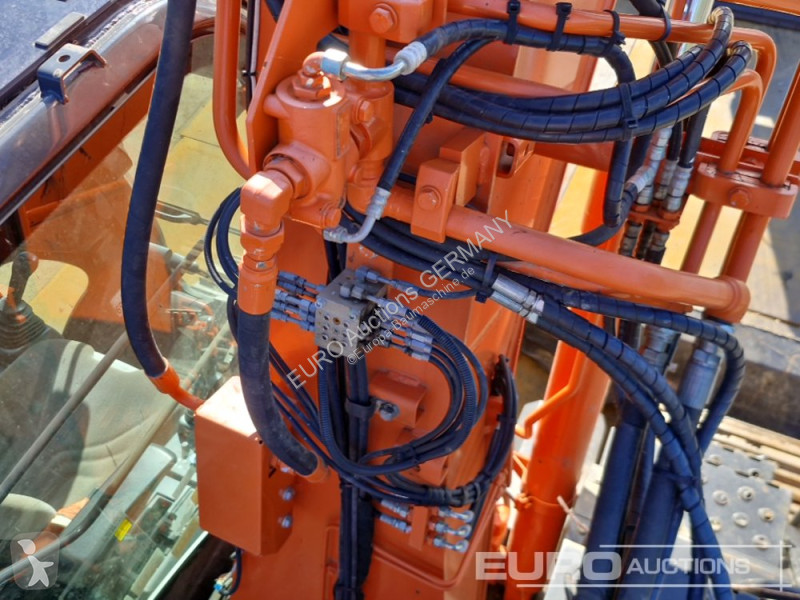 Excavadora Hitachi