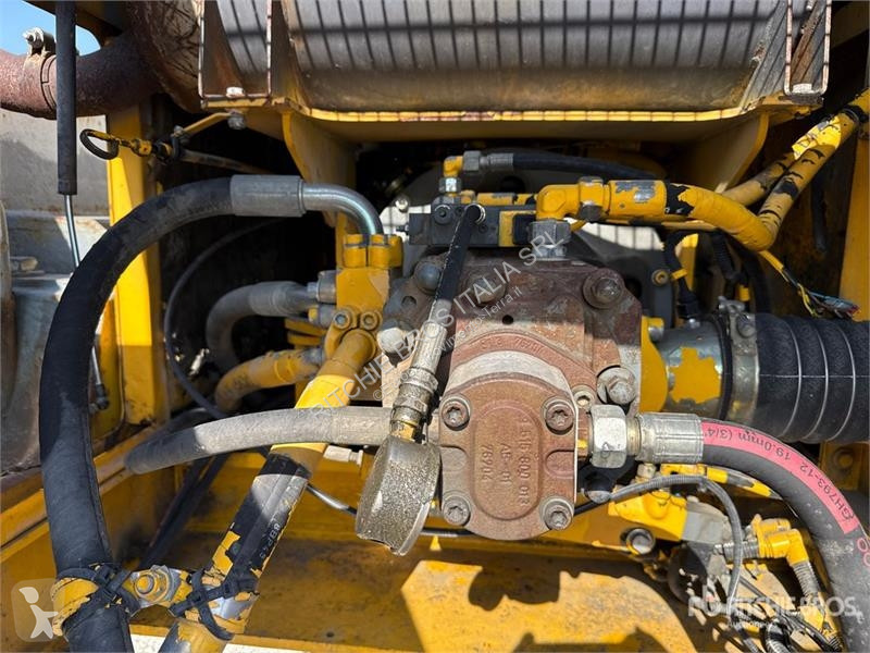 Екскаватор Furukawa 740LS Tracked Excavator