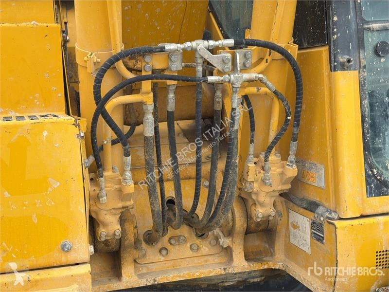 جرافة Komatsu PC 138US-11 Tracked Excavator