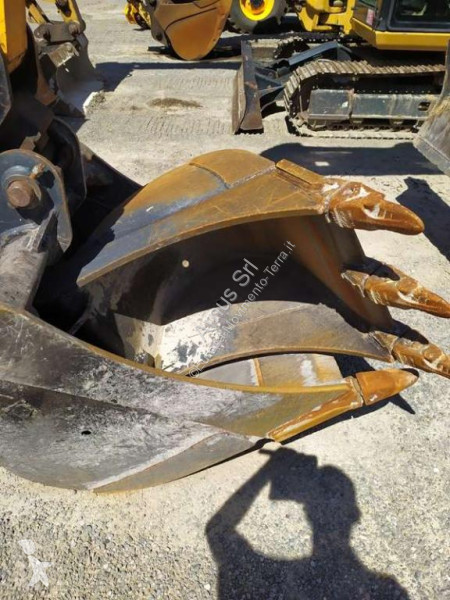 Excavator JCB
