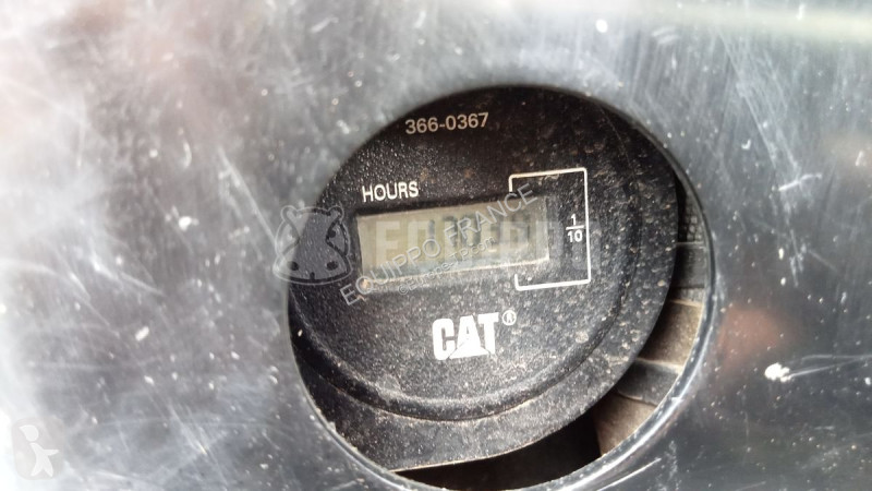 Escavatore Caterpillar 3035E2 with 3 buckets