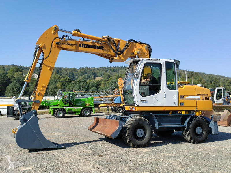 Excavator Liebherr Maszyna po Pełnym...