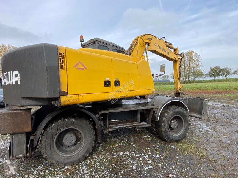 Lopatový nakládač Furukawa  W 735