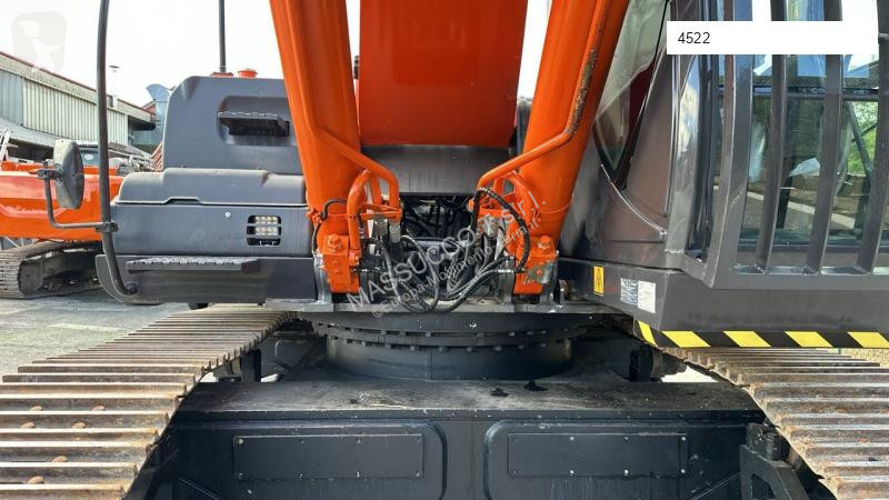 Excavadora Hitachi -3 HSD