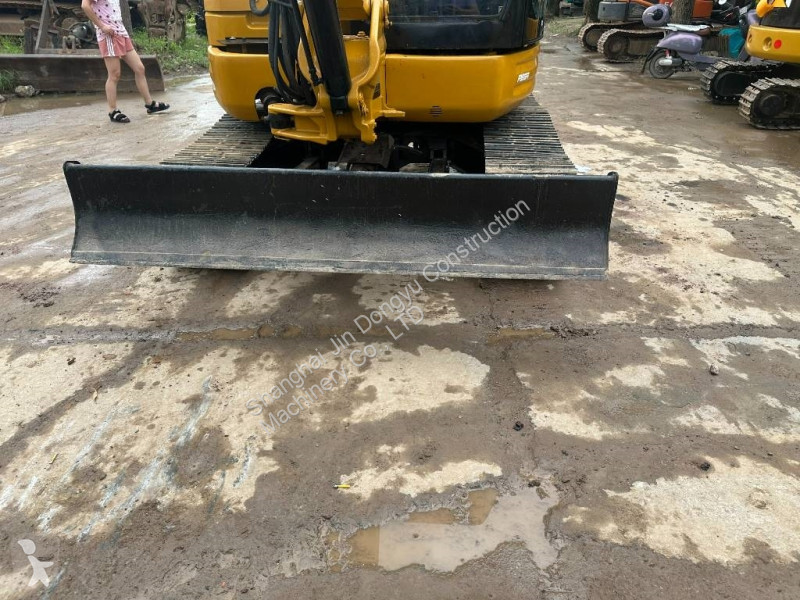 Escavadora Caterpillar 303
