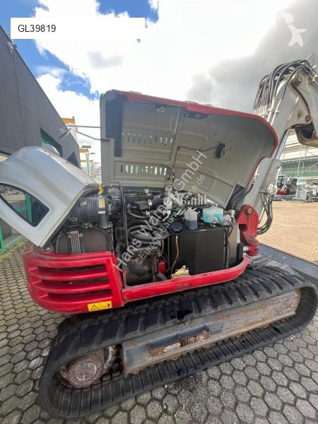 Escavadora Takeuchi CV V4
