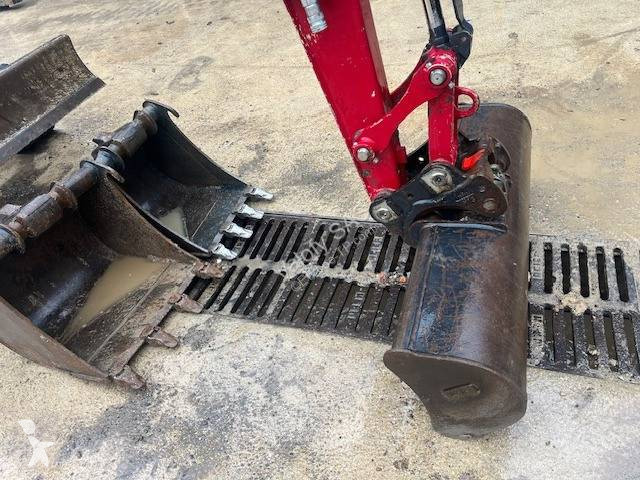 Escavatore Yanmar VIO33-6