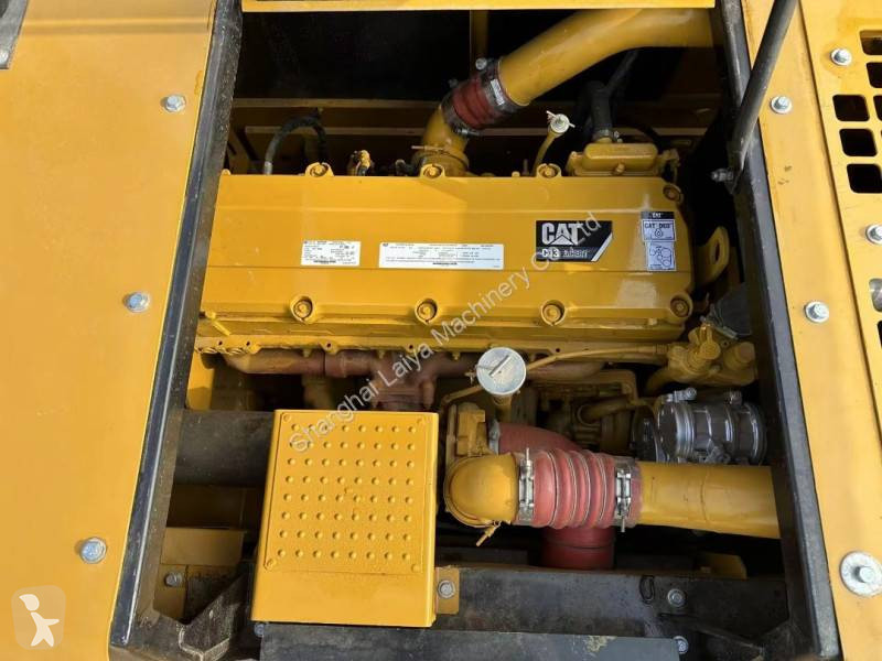 جرافة Caterpillar 349D2L