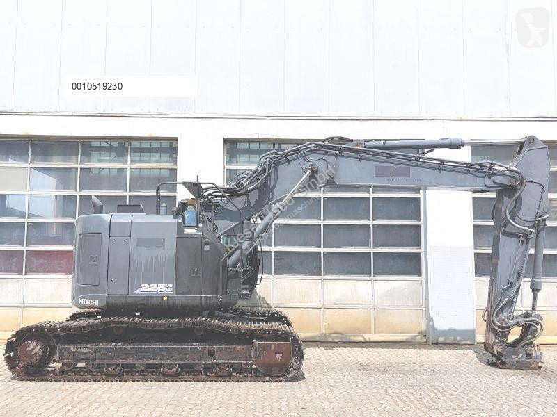 Escavatore Hitachi -6