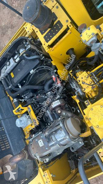 Escavadora Komatsu PC210-10