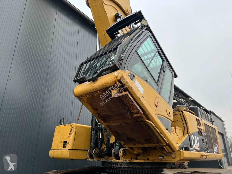 جرافة Caterpillar L UHD - 27m - OilQuick