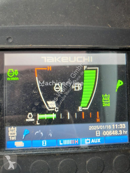 Escavatore Takeuchi 235-2 V3
