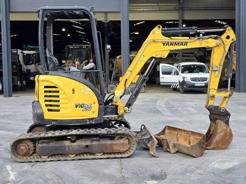 Escavatore Yanmar VIO 26-6