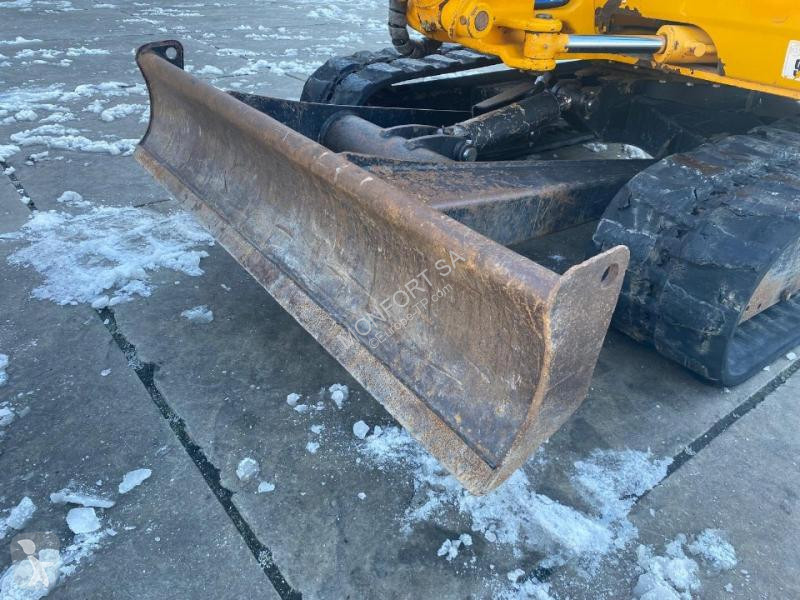 Excavator JCB