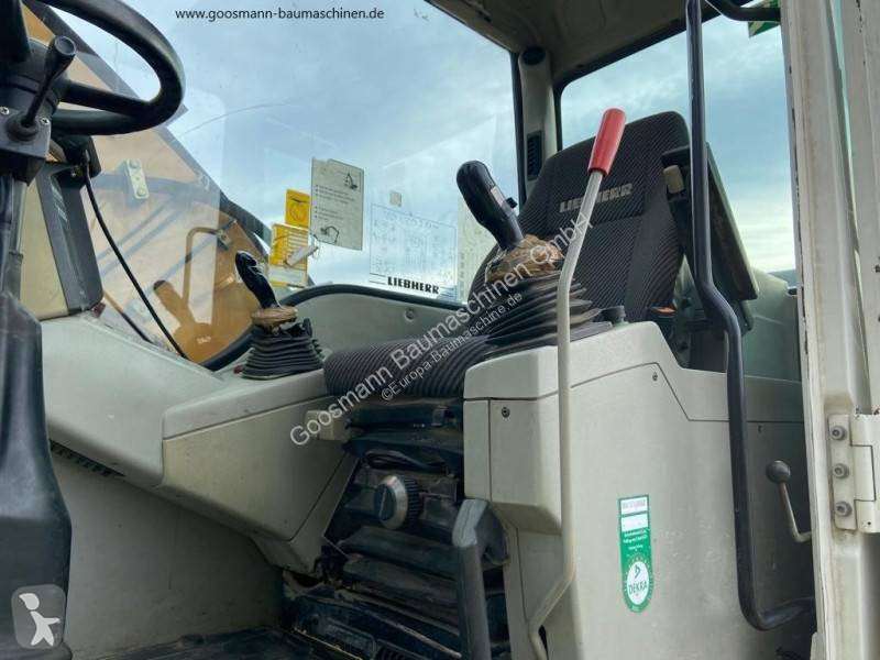 Escavadora Liebherr A900C Litronic