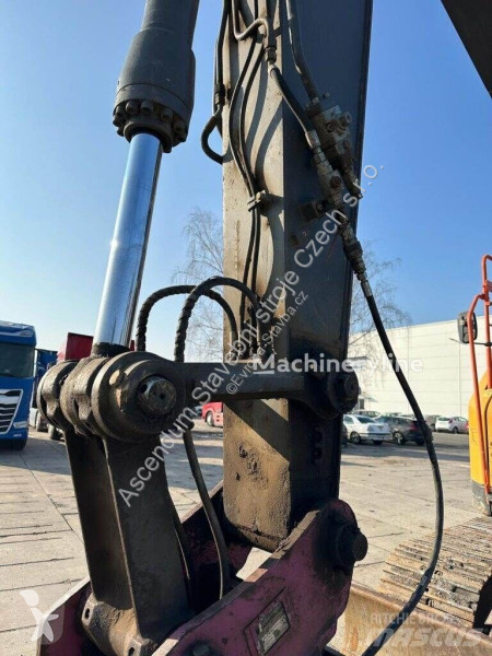 Escavadora Volvo ECR145EL