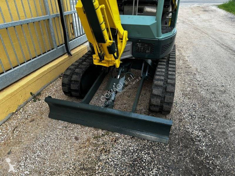 Escavatore Yanmar VIO25-4
