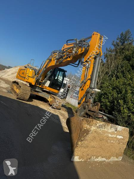 Escavadora Liebherr