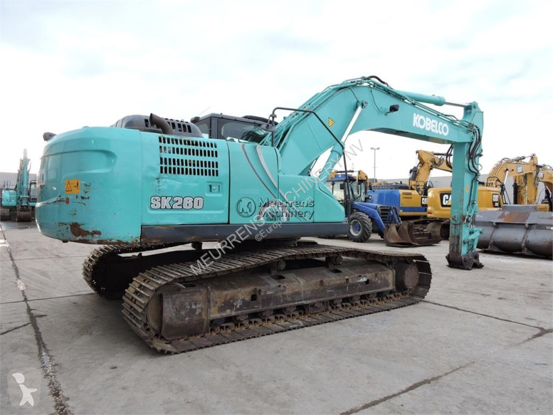 Escavadora Kobelco SK260