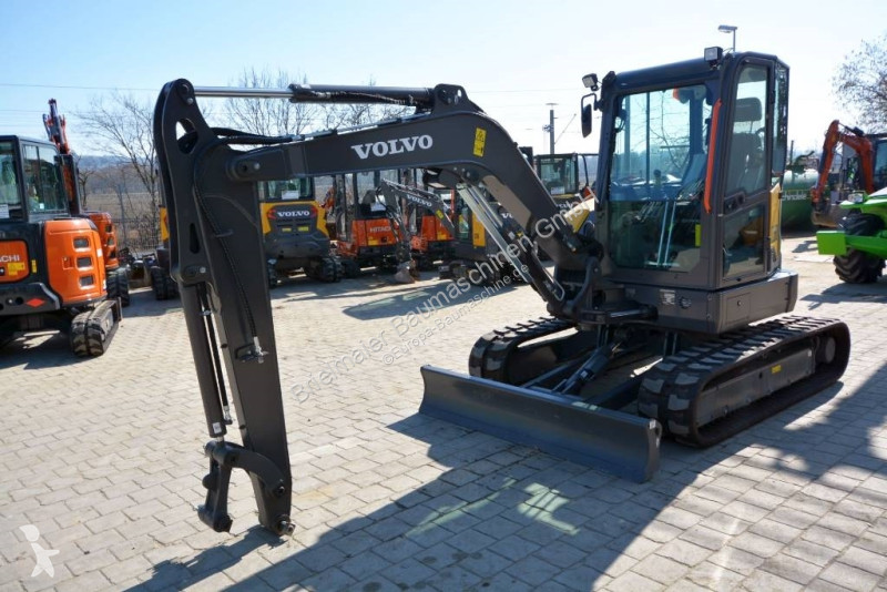 Lopatový nakládač Volvo ECR F Aircon