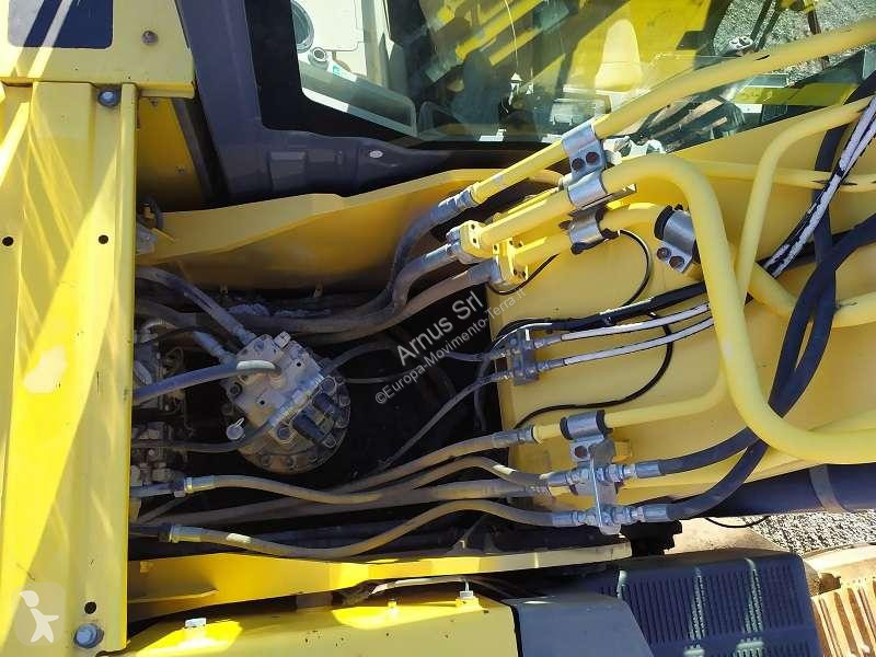Escavatore New Holland