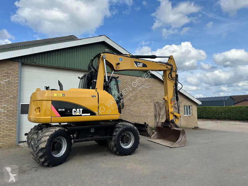 Escavatore Caterpillar D