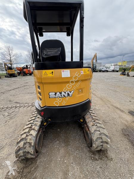 Escavadora Sany  SY26U