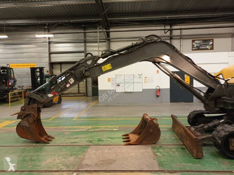 Escavadora Volvo