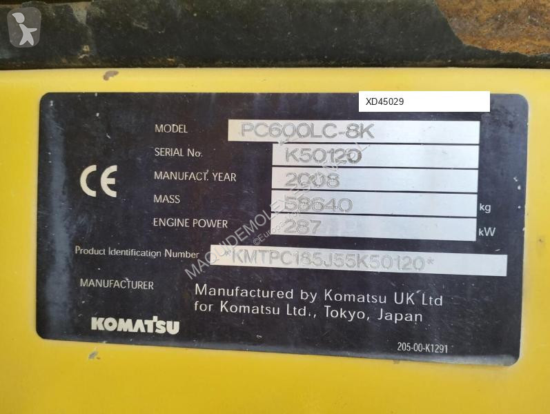 جرافة Komatsu PC600LC-8K