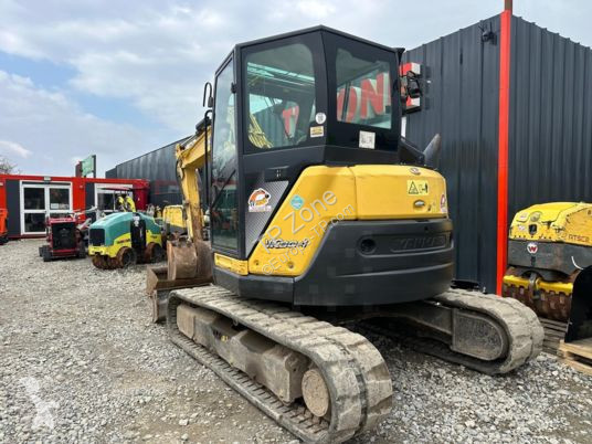 Escavatore Yanmar vio80-1a à 37500 euros ht