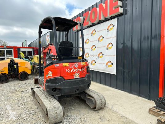 Graafmachine Kubota u27-4 à 20500 € ht