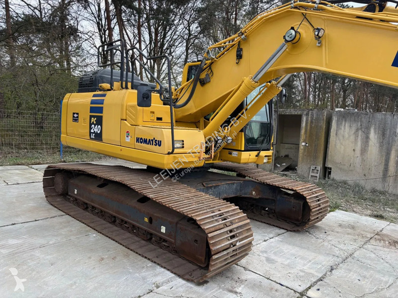 Escavadora Komatsu LC-11 tracked excavator,...