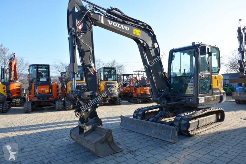 Escavadora Volvo EC 60 E
