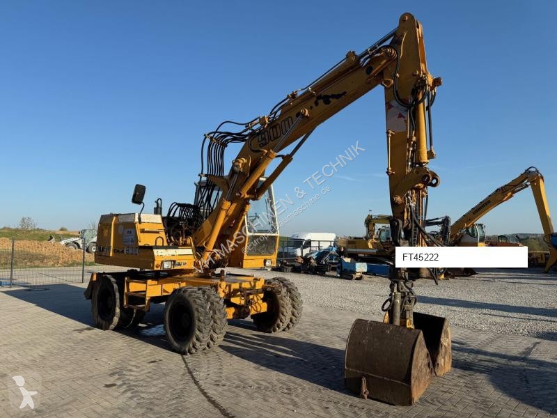 Escavadora Liebherr