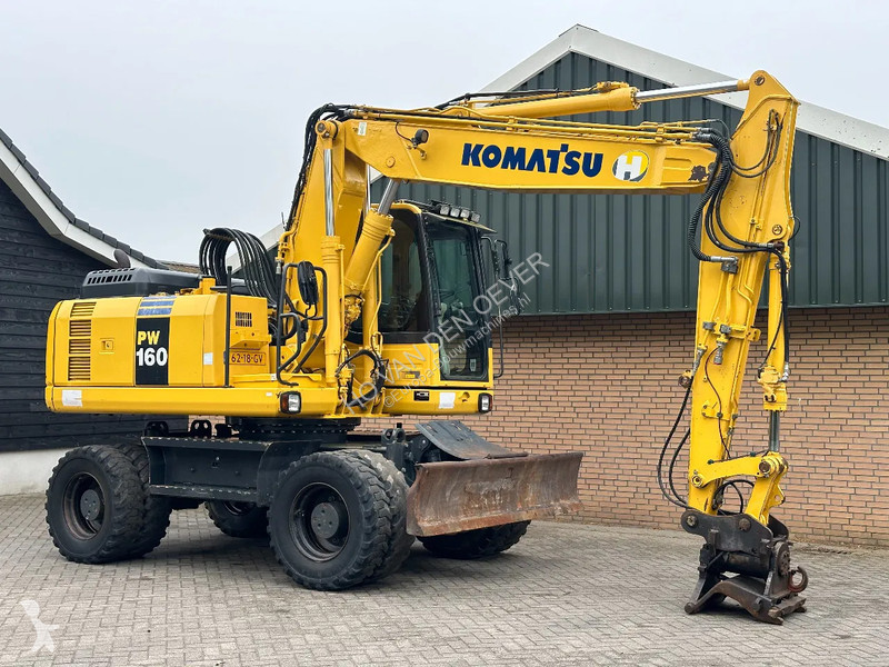 Escavadora Komatsu