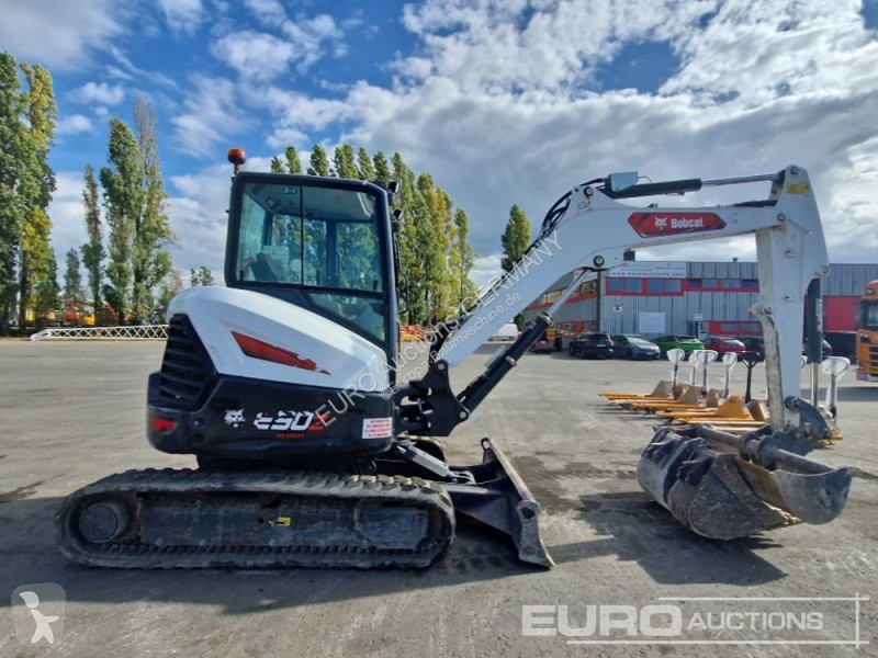 Escavadora Bobcat Z
