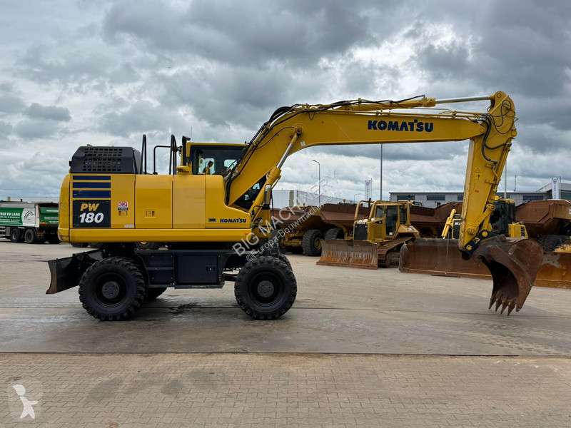 Graafmachine Komatsu -11