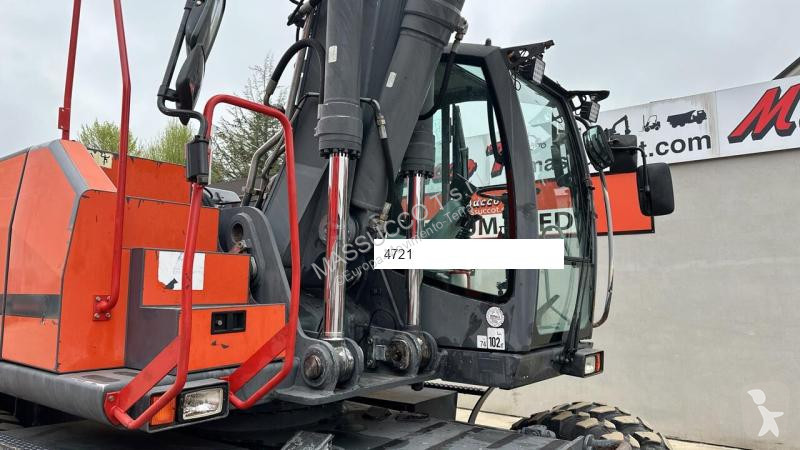 Excavator Terex