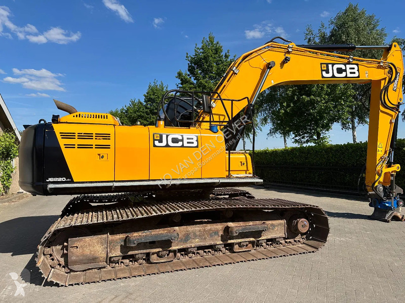 Excavator JCB