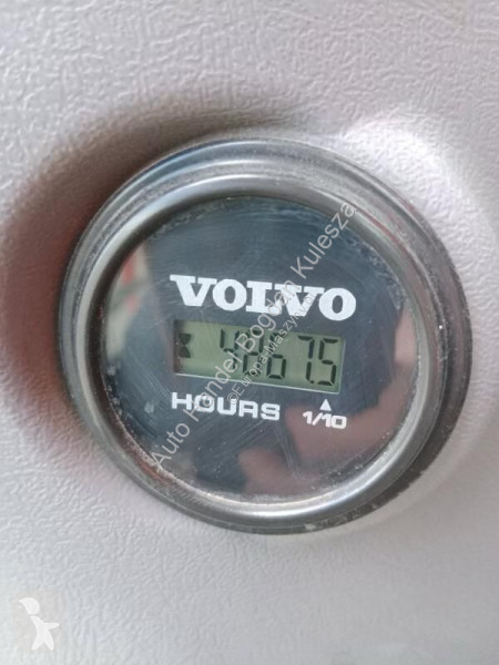 Lopatový nakládač Volvo EWR130E