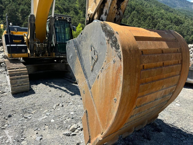 Excavator Caterpillar ME