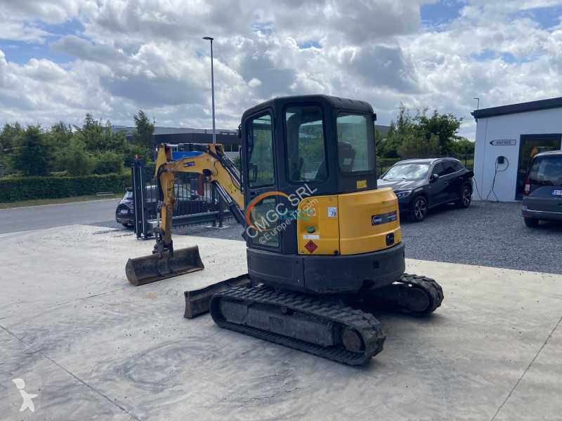 Escavadora Bobcat