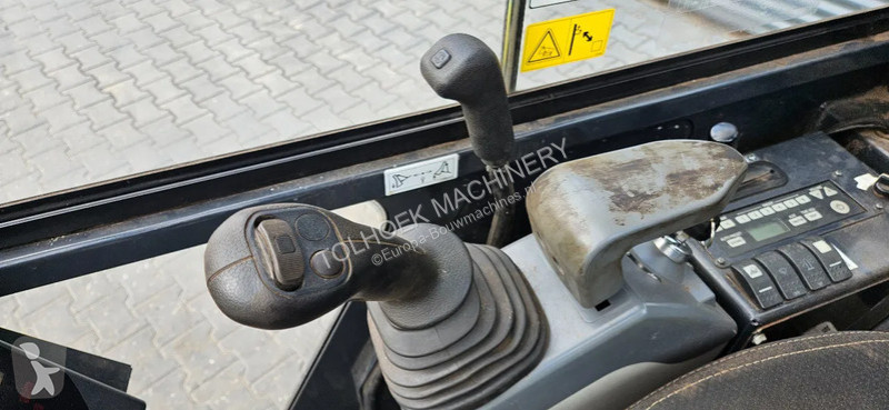 Excavator Hitachi ZX19-5
