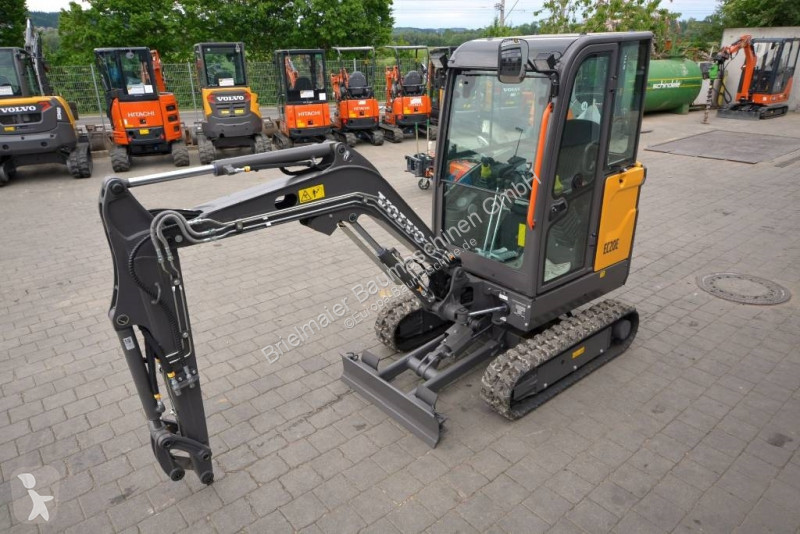 Escavadora Volvo EC 20 E