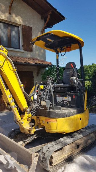 Escavadora Komatsu PC24MR-5