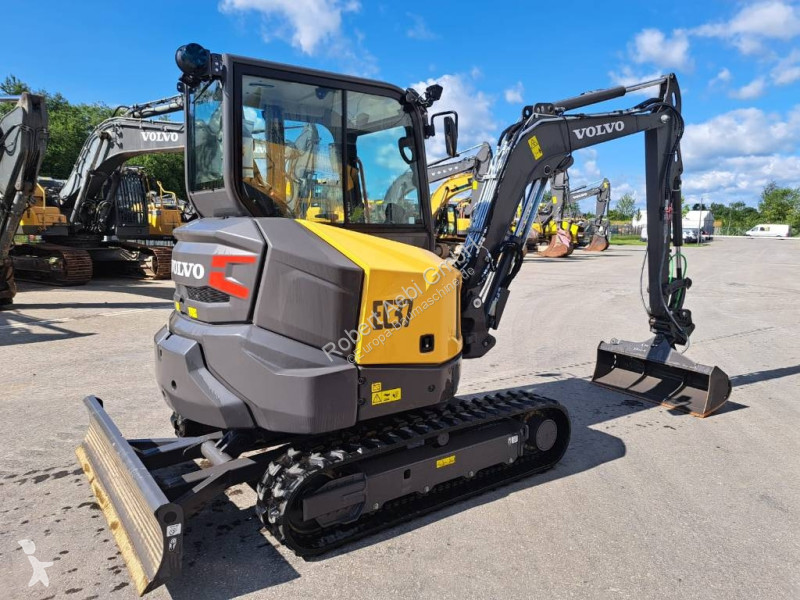 Escavadora Volvo EC 37 F