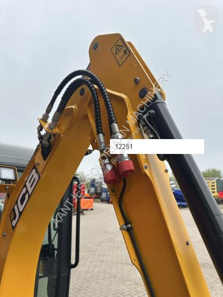 جرافة JCB 19 C-1
