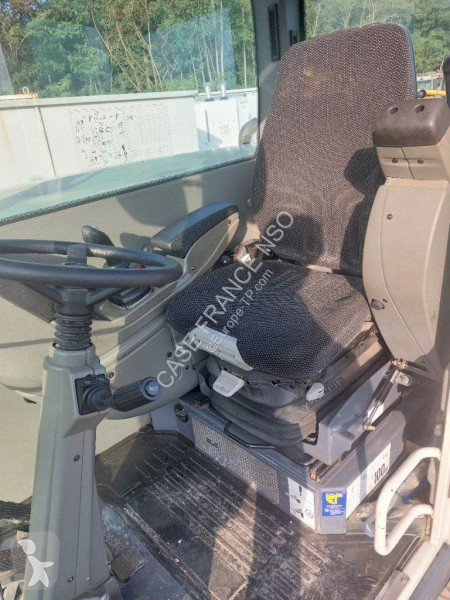 Lopatový nakládač Schaeff TW95