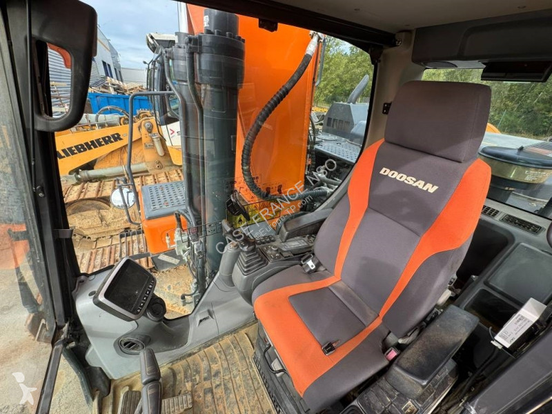 Excavadora Doosan LC-5